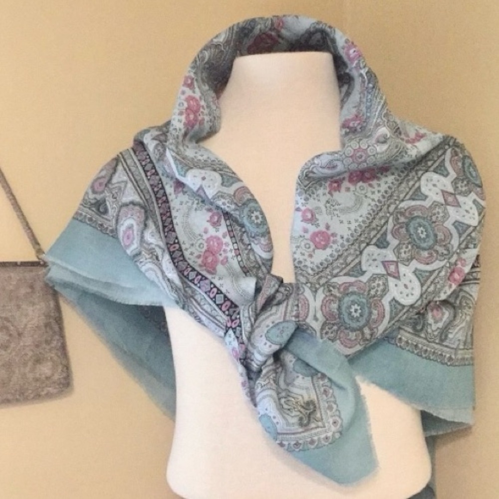 Large Vintage Floral Medallion Scarf By Glentex